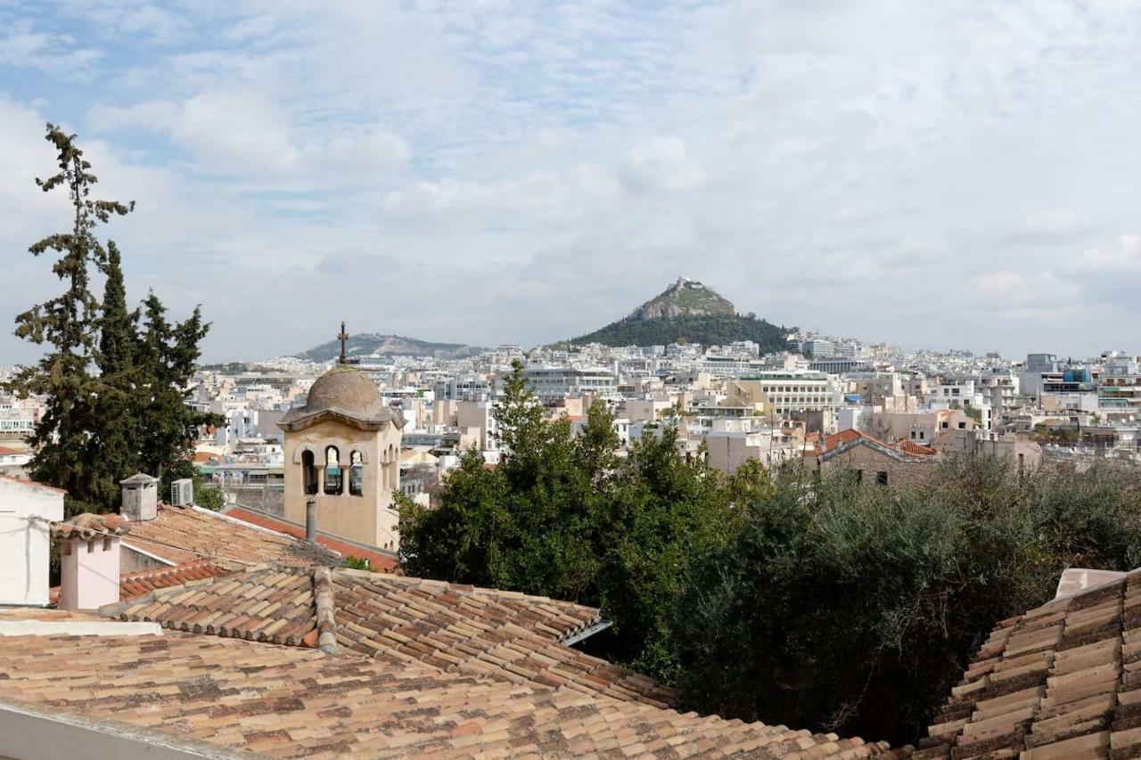 In The Shadow Of Acropolis *